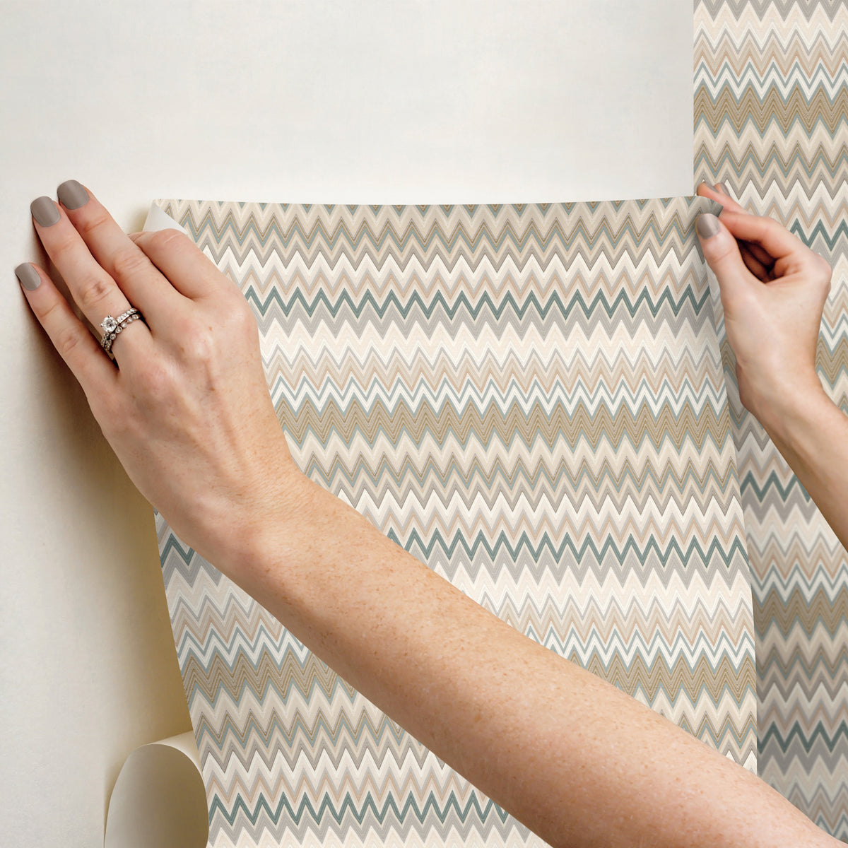 PSW1642RL-peel-and-stick-wallpaper-stick-application-step