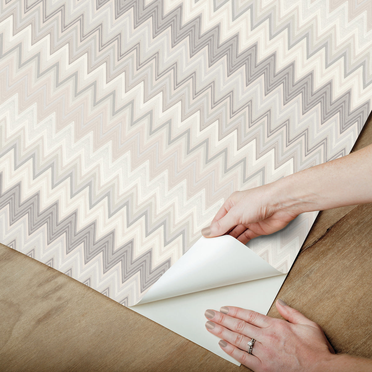 PSW1643RL-peel-and-stick-wallpaper-peel-application-step