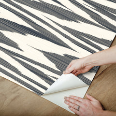 PSW1645RL-peel-and-stick-wallpaper-peel-application-step