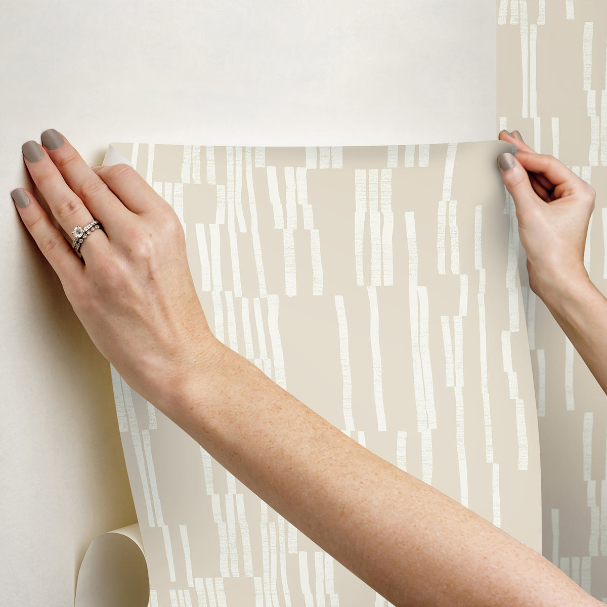 PSW1662RL-peel-and-stick-wallpaper-stick-application-step