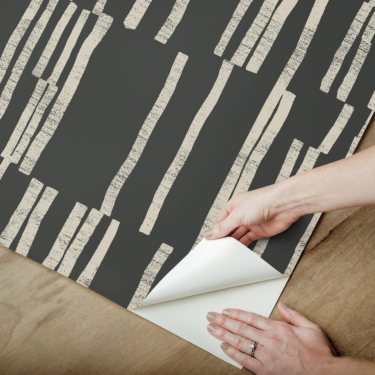 PSW1663RL-peel-and-stick-wallpaper-peel-application-step