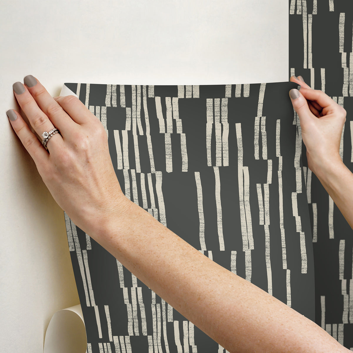 PSW1663RL-peel-and-stick-wallpaper-stick-application-step