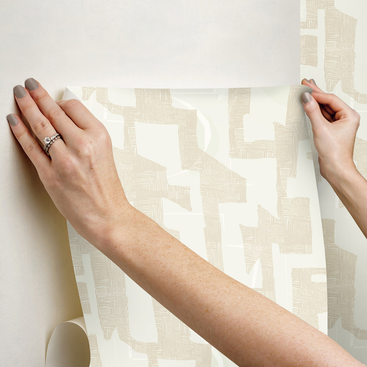 PSW1670RL-peel-and-stick-wallpaper-stick-application-step