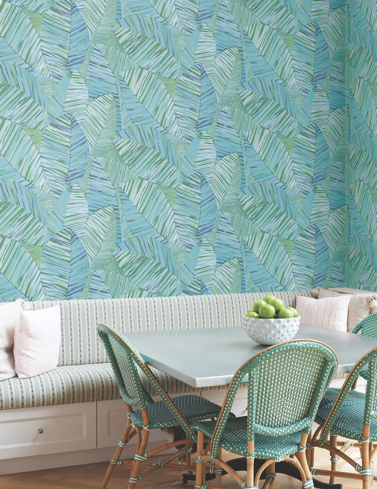 PSW1704RL-peel-and-stick-wallpaper-room-scene