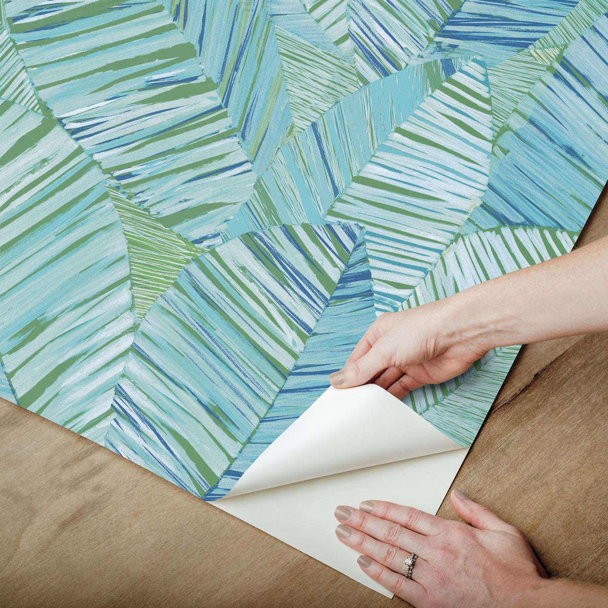 PSW1704RL-peel-and-stick-wallpaper-peel-application-step