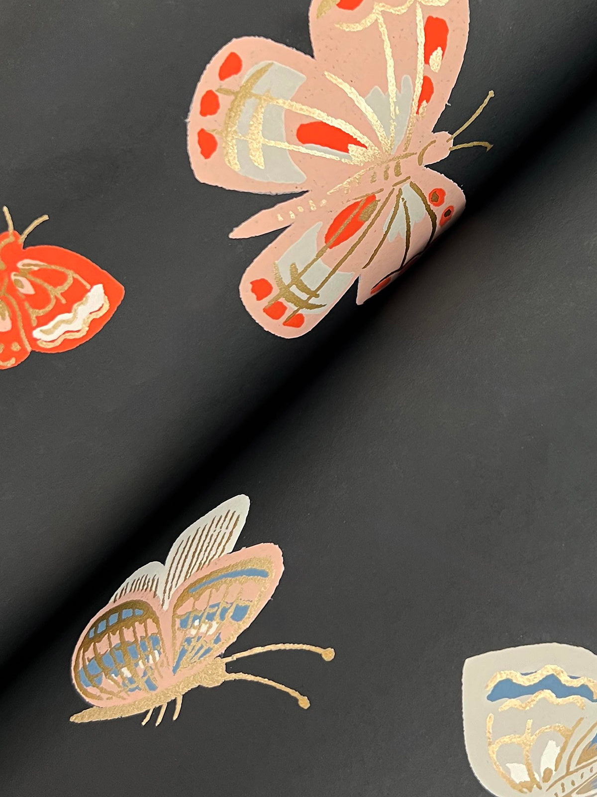 RF7413-peel-and-stick-wallpaper-detail-closeup