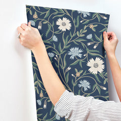 RF7435-peel-and-stick-wallpaper-stick-application-step