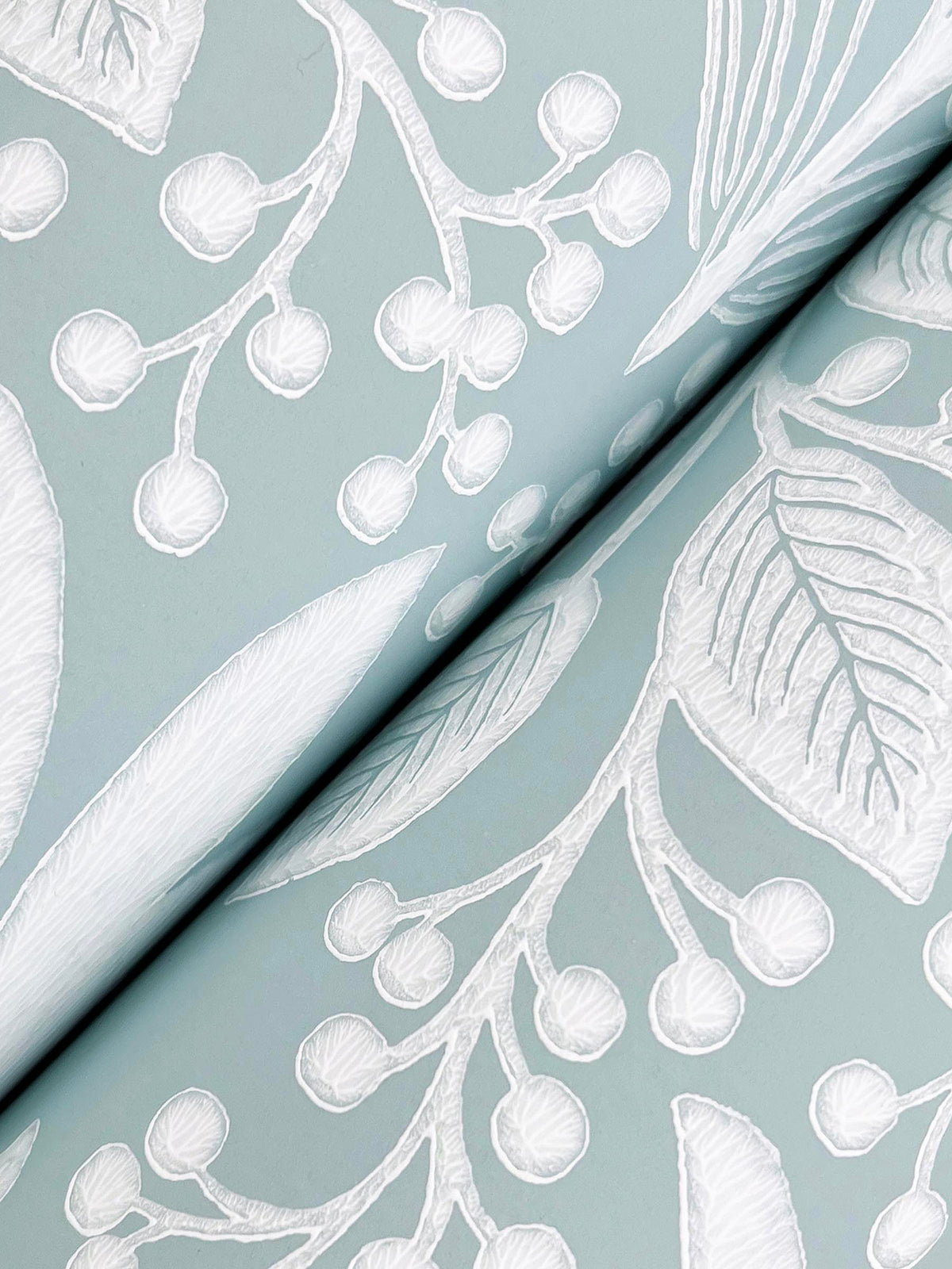 RF7484-peel-and-stick-wallpaper-detail-closeup