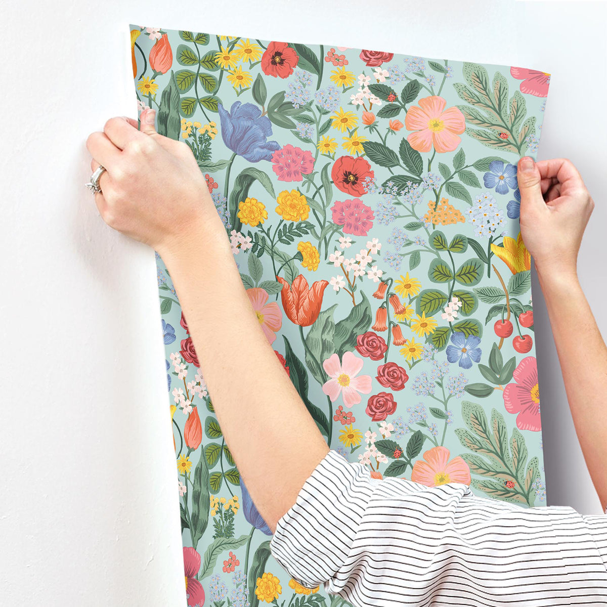 RF7493-peel-and-stick-wallpaper-stick-application-step