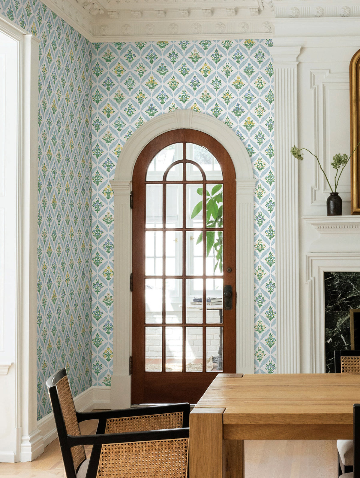 RF7514-peel-and-stick-wallpaper-room-scene