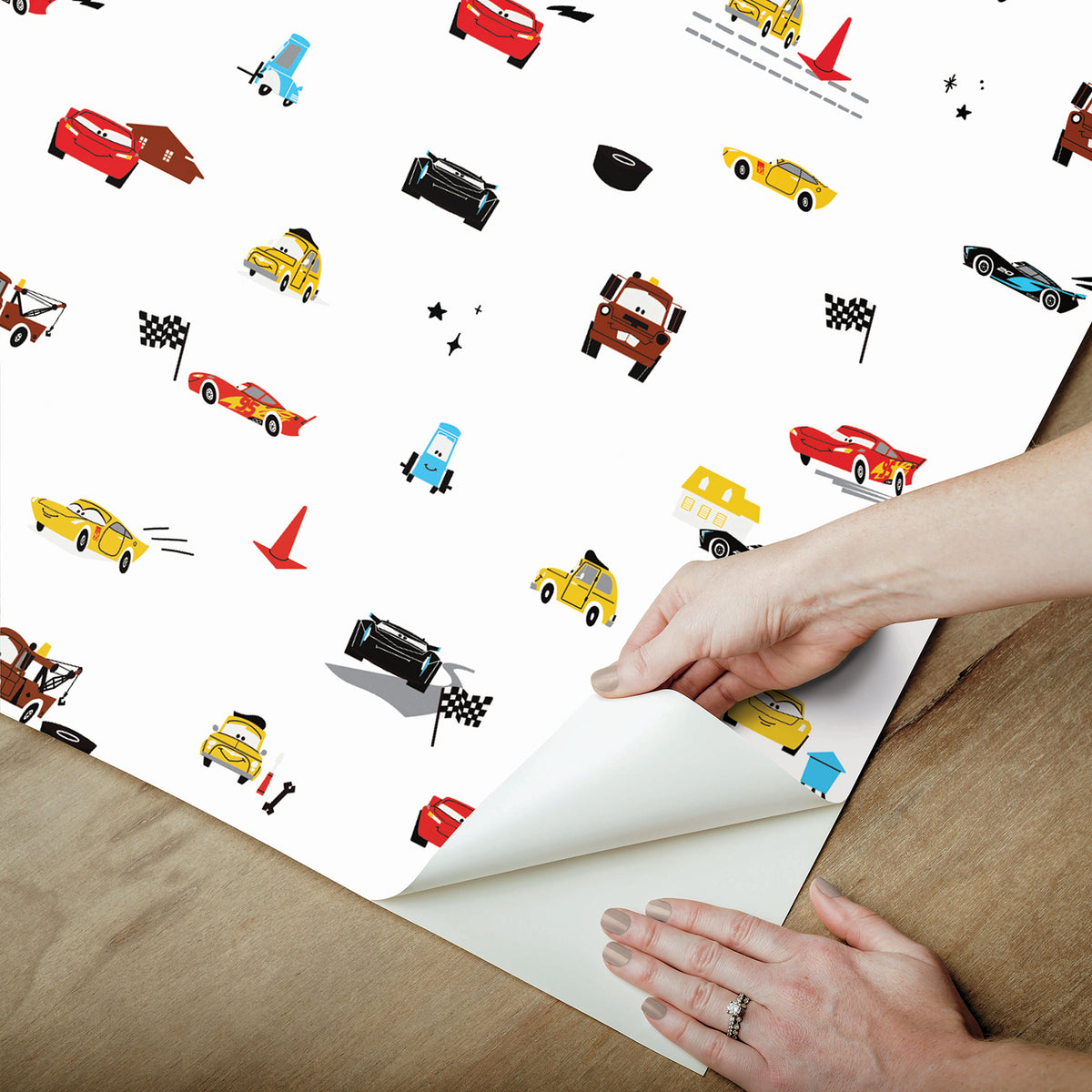RMK12816PL-peel-and-stick-wallpaper-peel-application-step