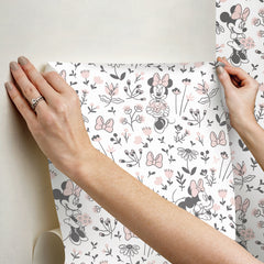 RMWS1272-peel-and-stick-wallpaper-stick-application-step