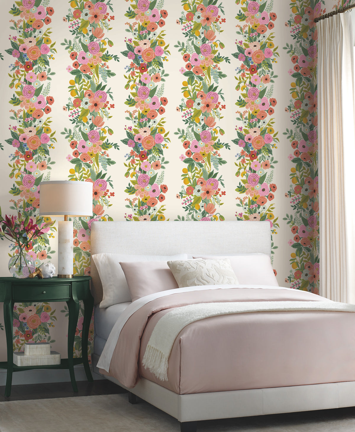 RP7310-peel-and-stick-wallpaper-room-scene