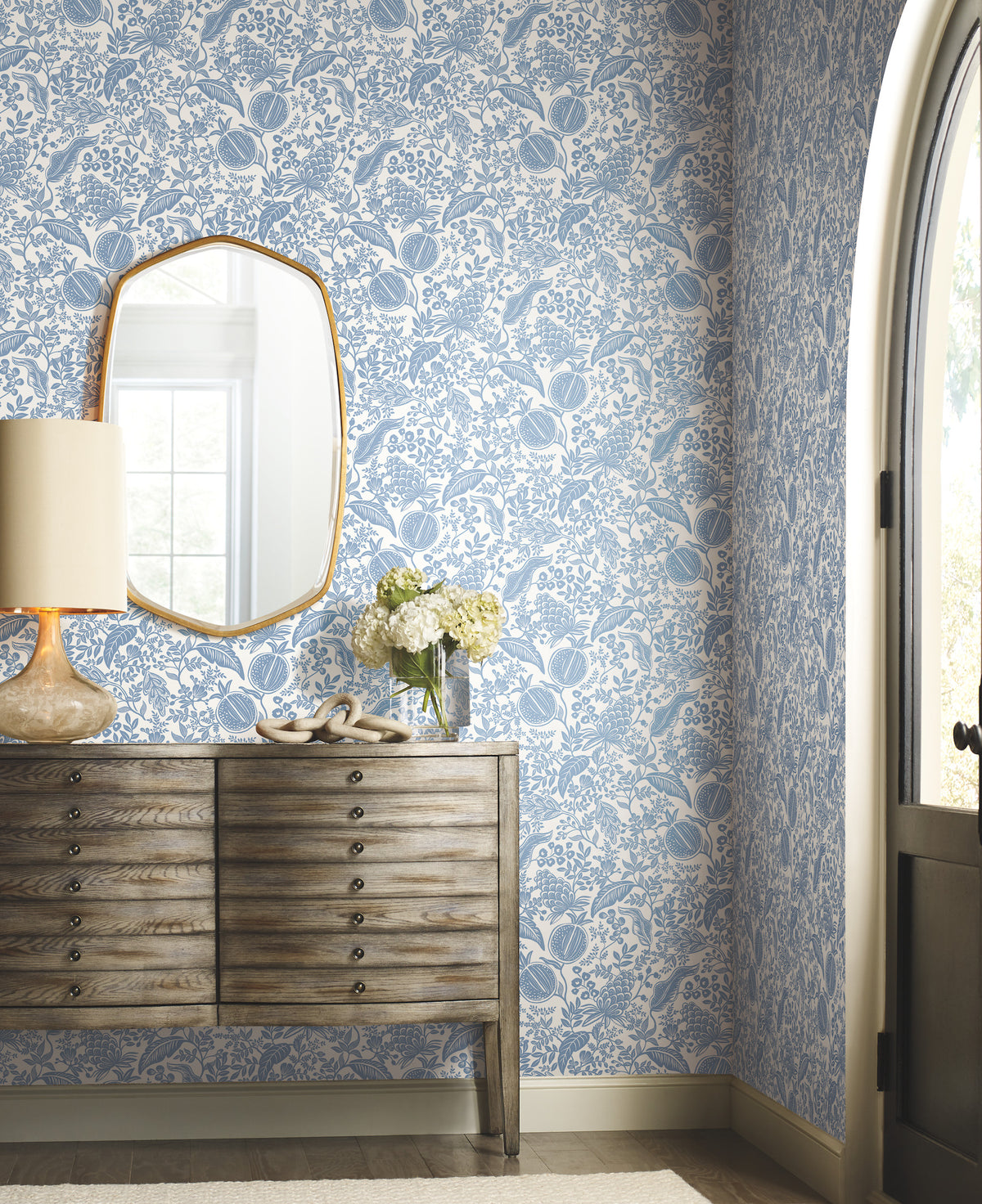 RP7390-peel-and-stick-wallpaper-room-scene