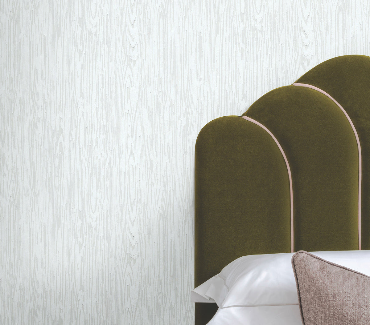 RRD7601N-peel-and-stick-wallpaper-room-scene-detail-closeup