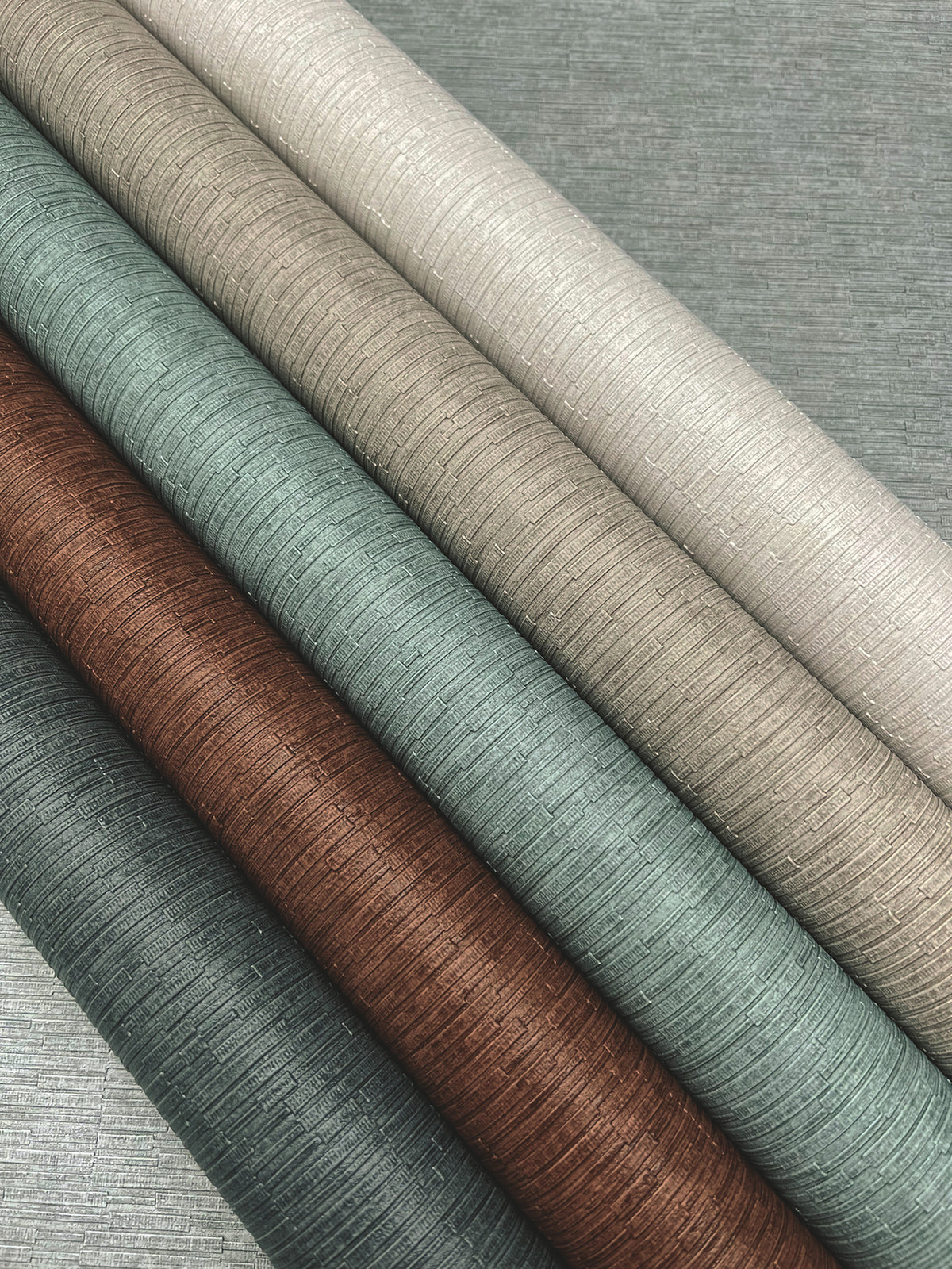 RRD7616N-peel-and-stick-wallpaper-detail-closeup-2