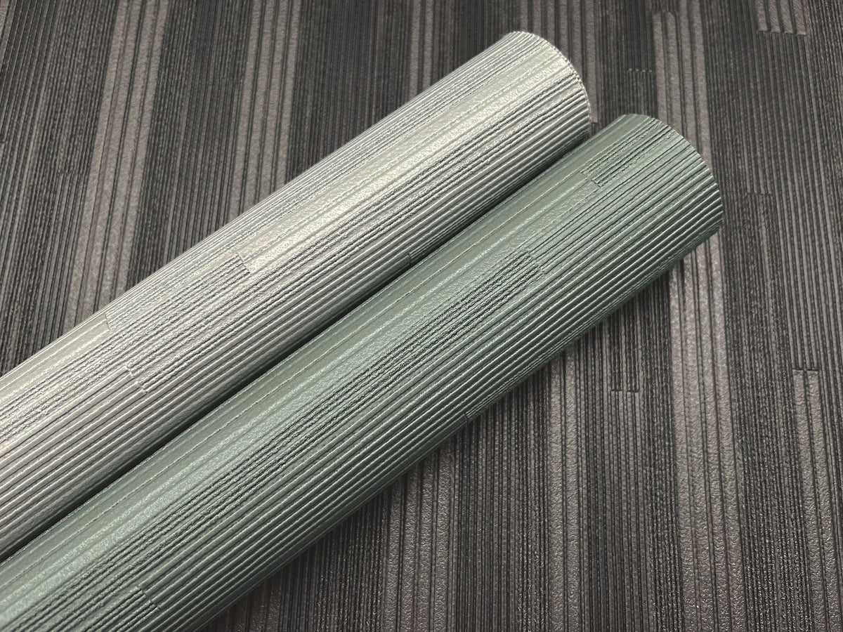 RRD7626N-peel-and-stick-wallpaper-detail-closeup
