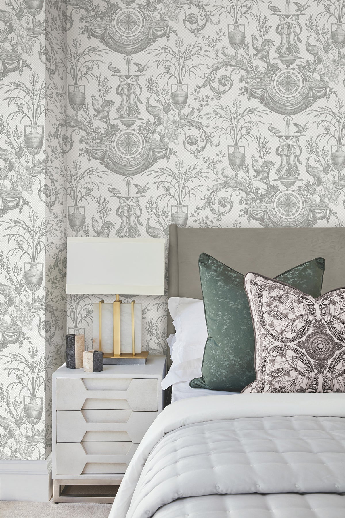 RT7815-peel-and-stick-wallpaper-room-scene-detail-closeup