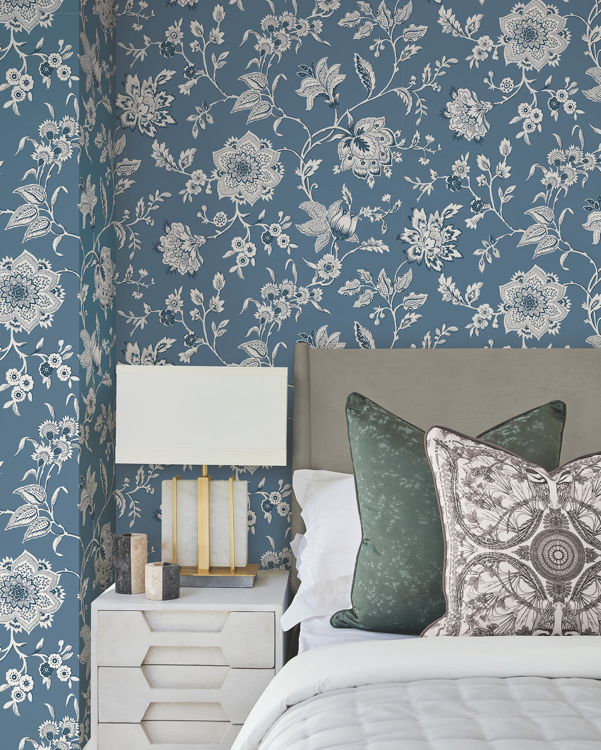 RT7821-peel-and-stick-wallpaper-room-scene
