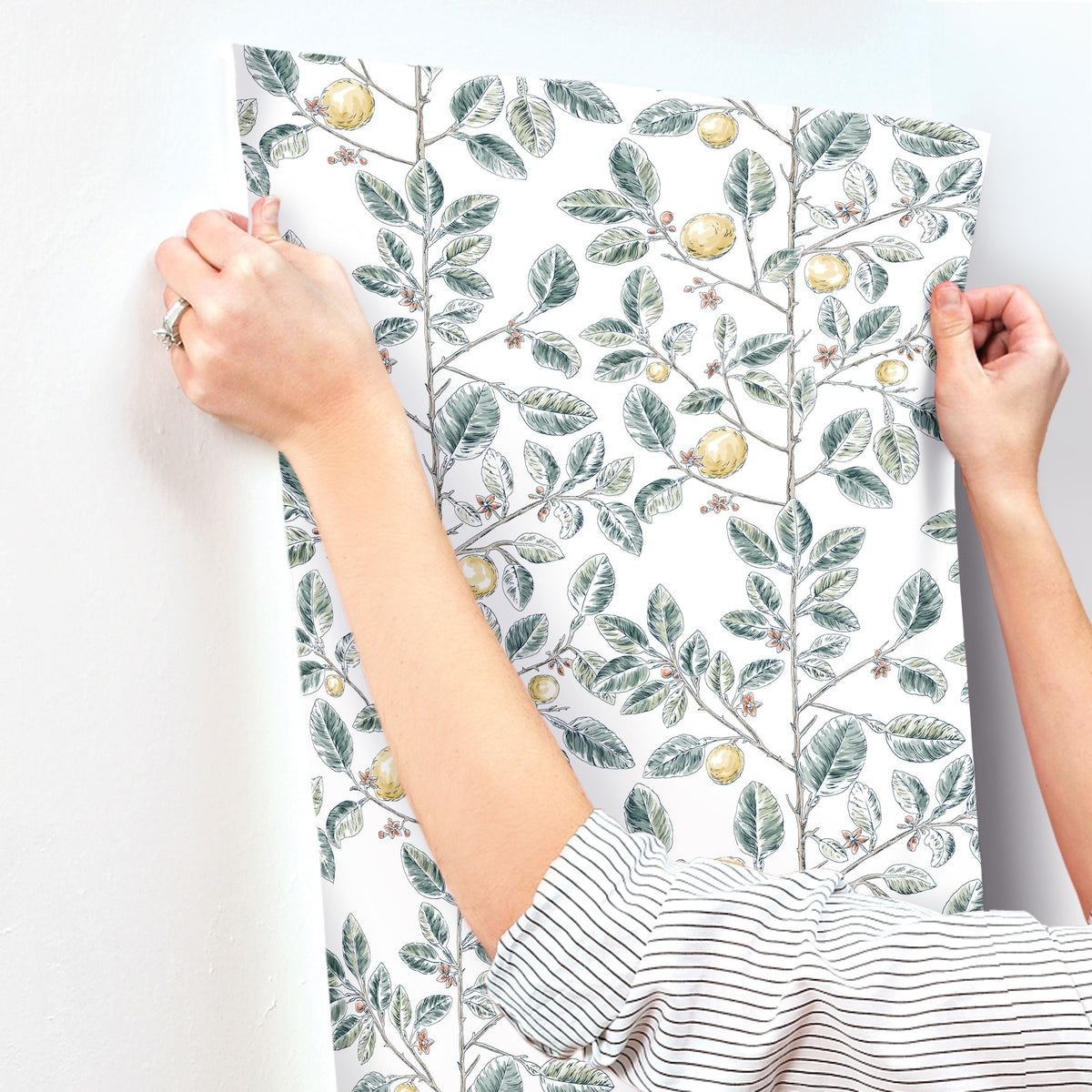 RT7914-peel-and-stick-wallpaper-stick-application-step