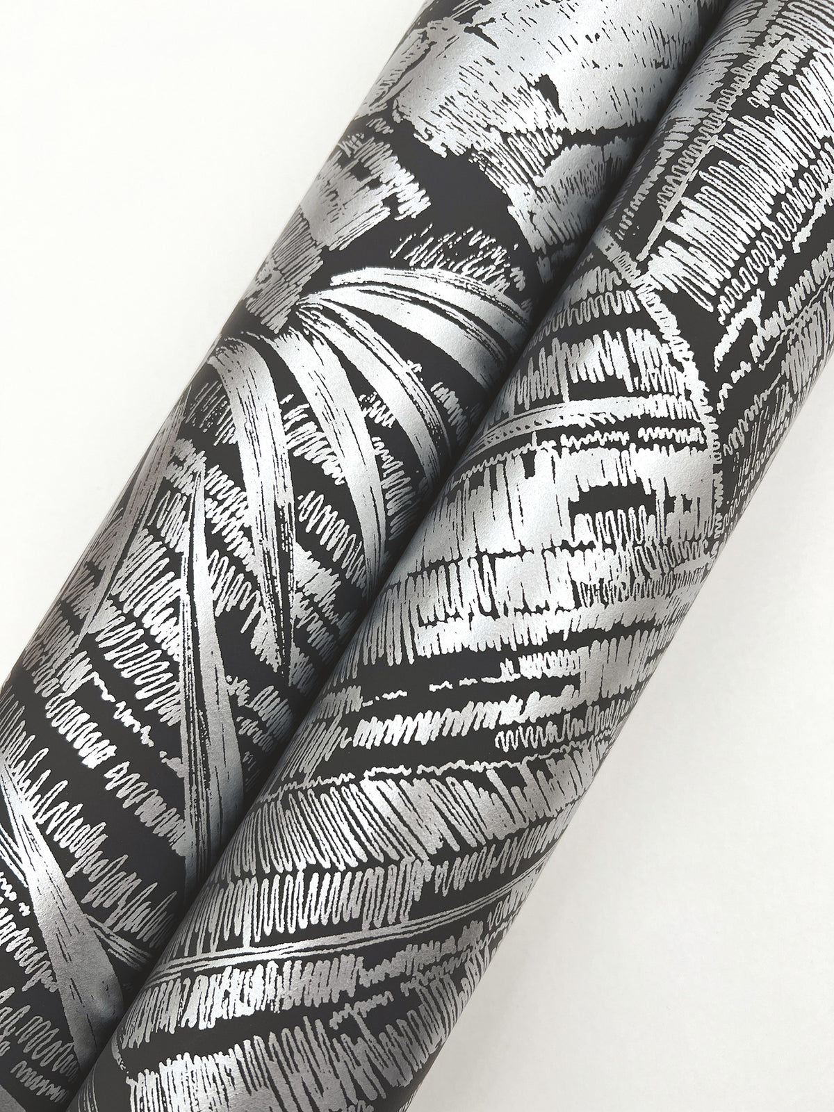 RT7923-peel-and-stick-wallpaper-detail-closeup