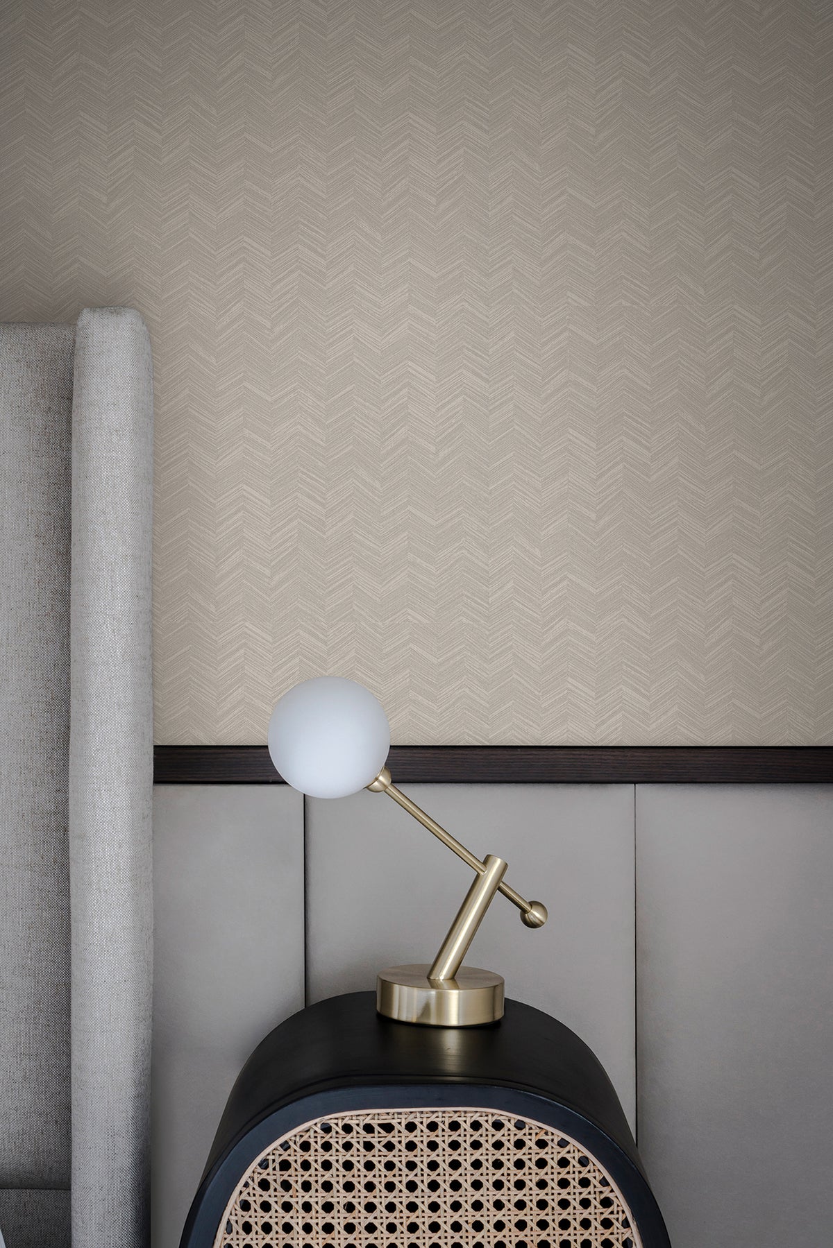 SI25362-peel-and-stick-wallpaper-room-scene