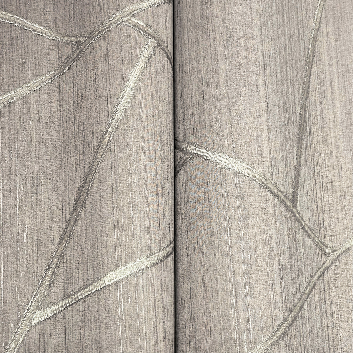 SI6824-peel-and-stick-wallpaper-detail-closeup