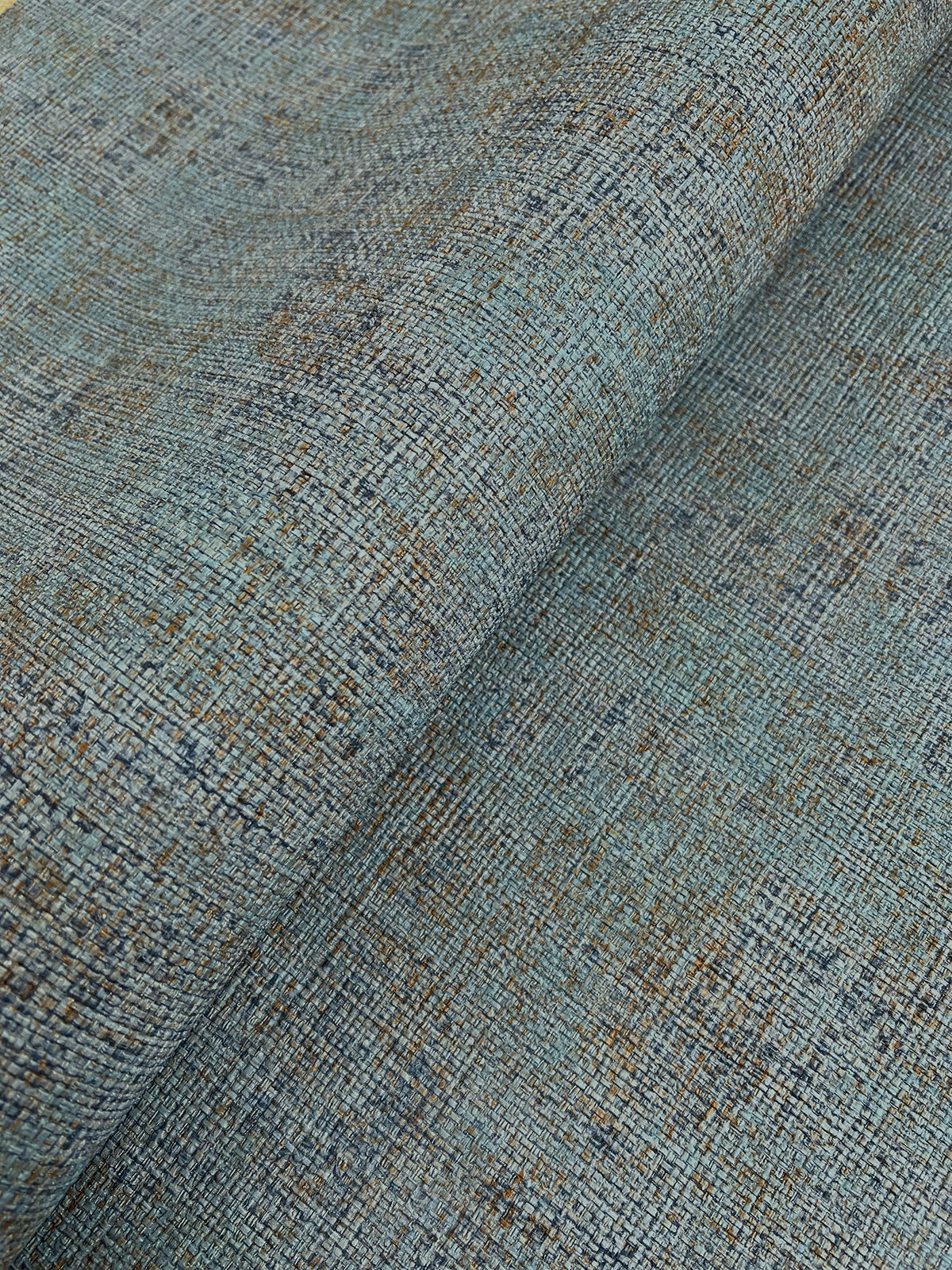 SI7151-peel-and-stick-wallpaper-detail-closeup