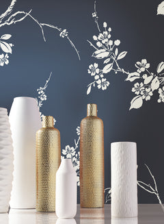 SS2592-peel-and-stick-wallpaper-room-scene-detail-closeup