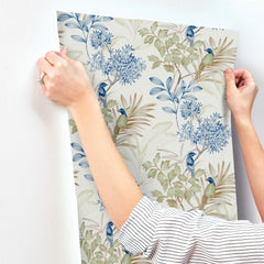 TL1928-peel-and-stick-wallpaper-stick-application-step