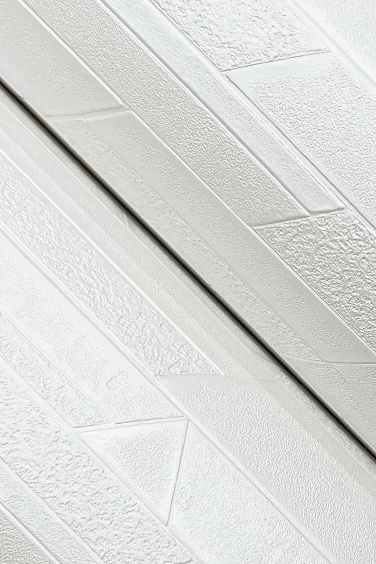 UD2591N-peel-and-stick-wallpaper-detail-closeup