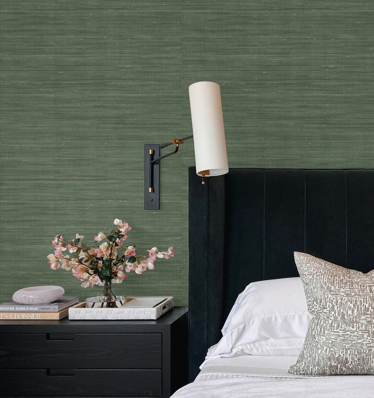 UW1004N-peel-and-stick-wallpaper-room-scene