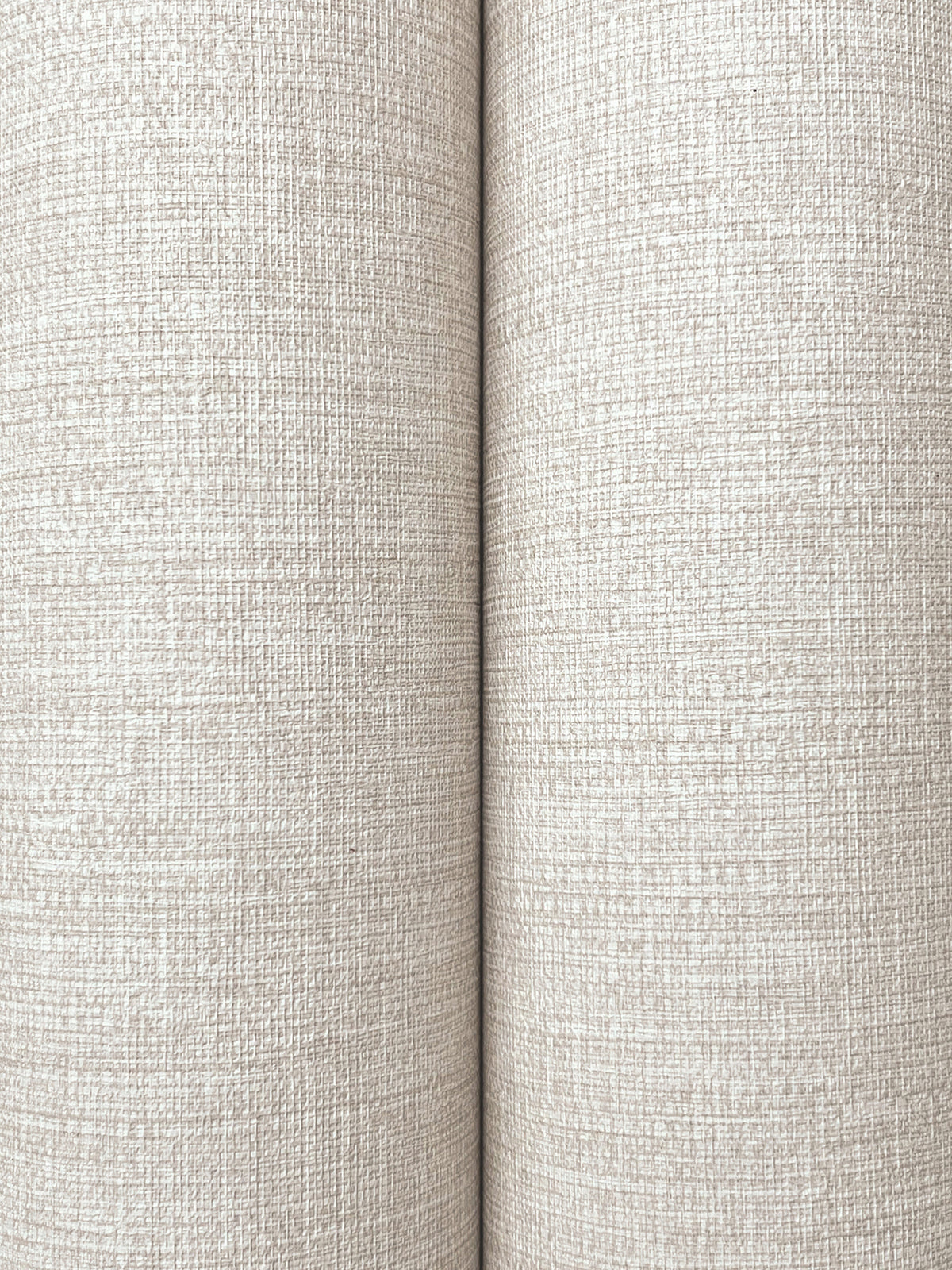 UW1012N-peel-and-stick-wallpaper-detail-closeup
