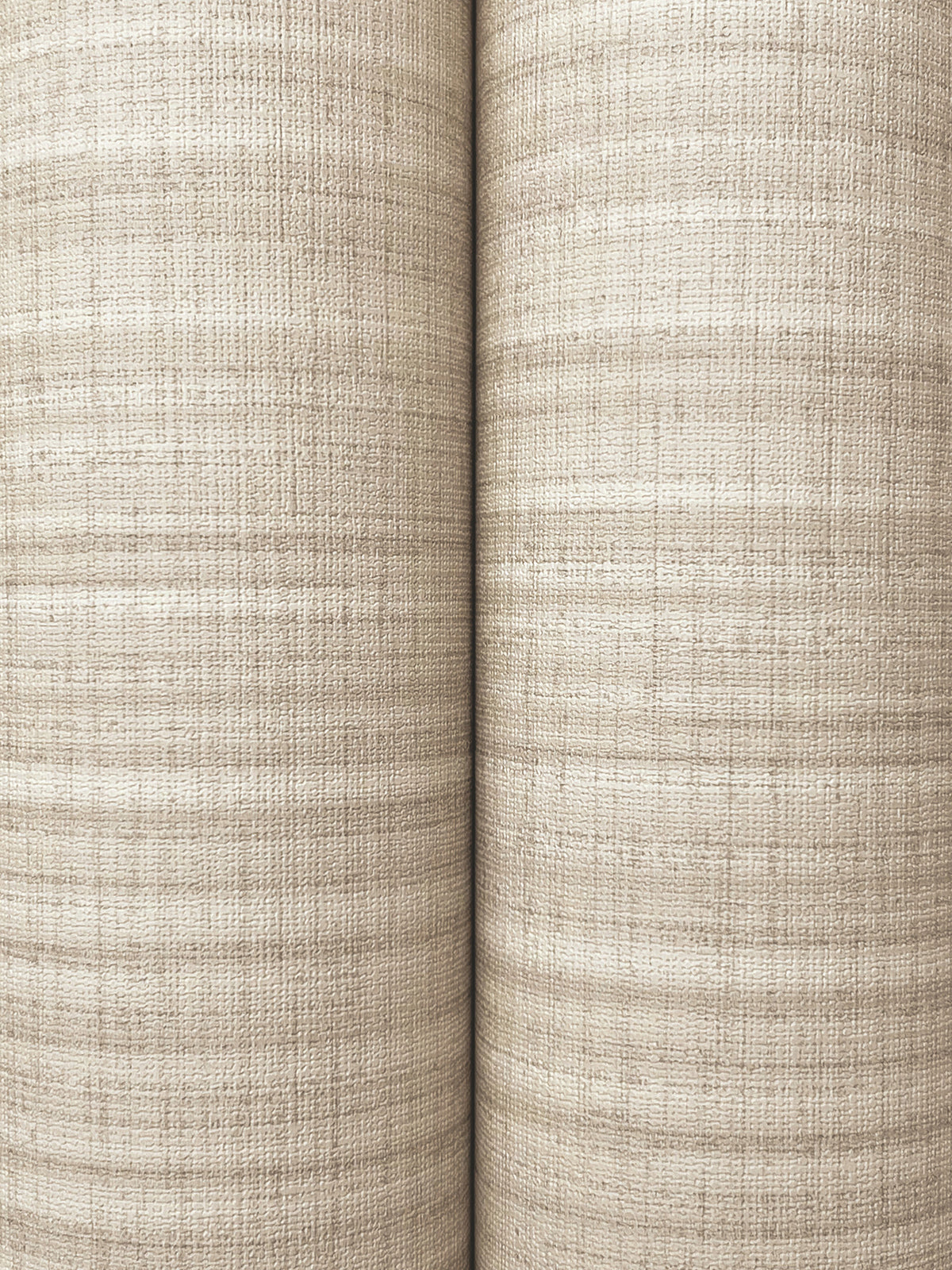 UW1043N-peel-and-stick-wallpaper-detail-closeup