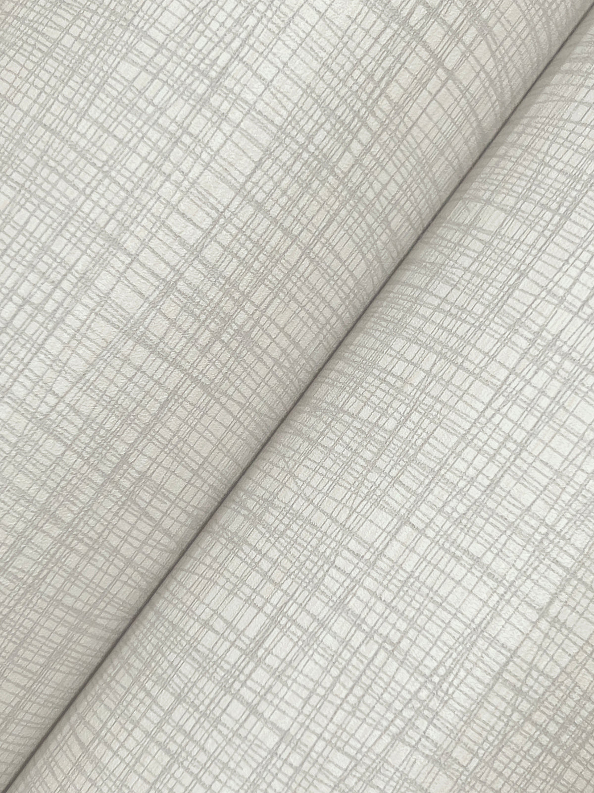 UW1060N-peel-and-stick-wallpaper-detail-closeup