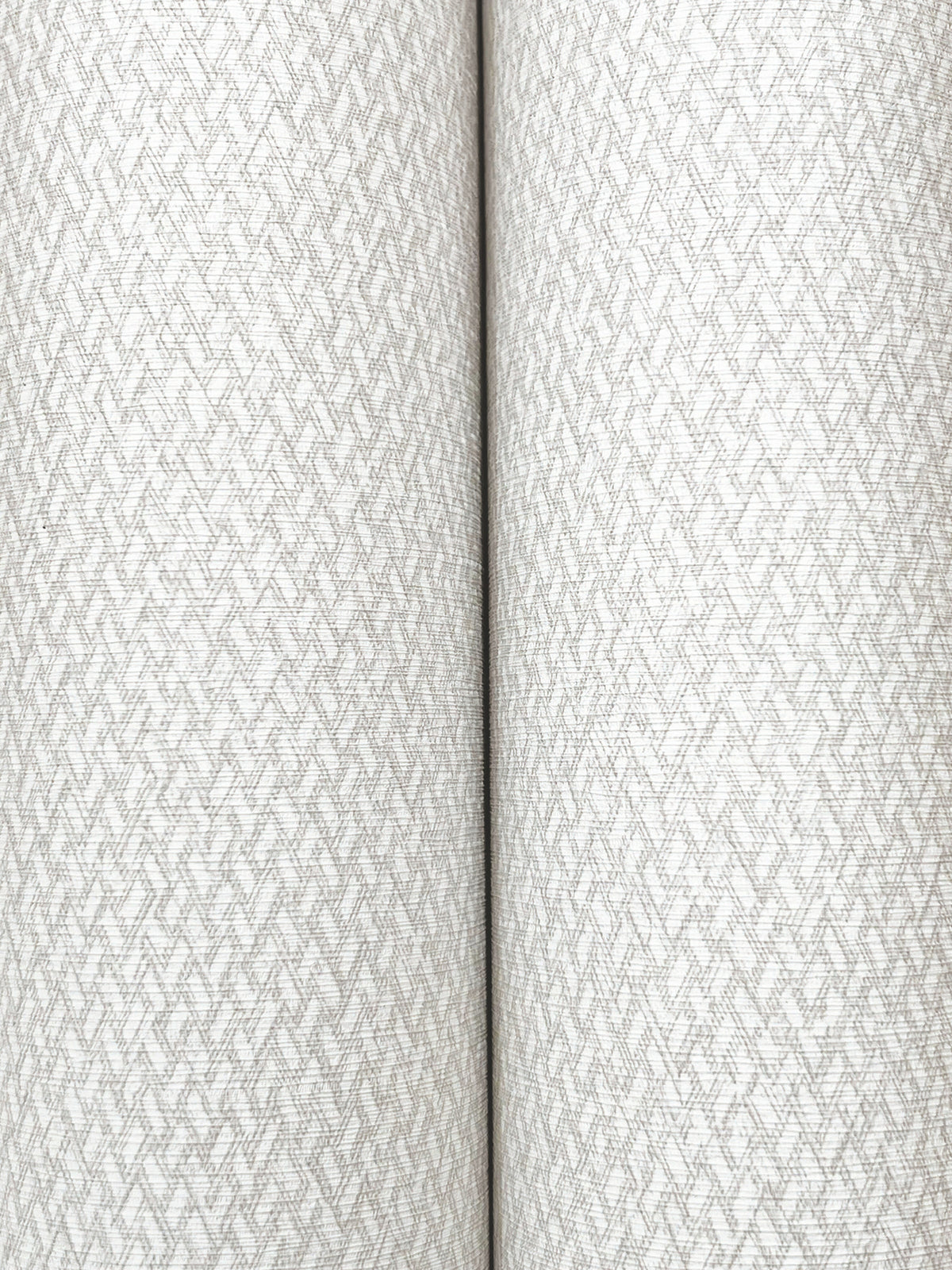 UW1117N-peel-and-stick-wallpaper-detail-closeup