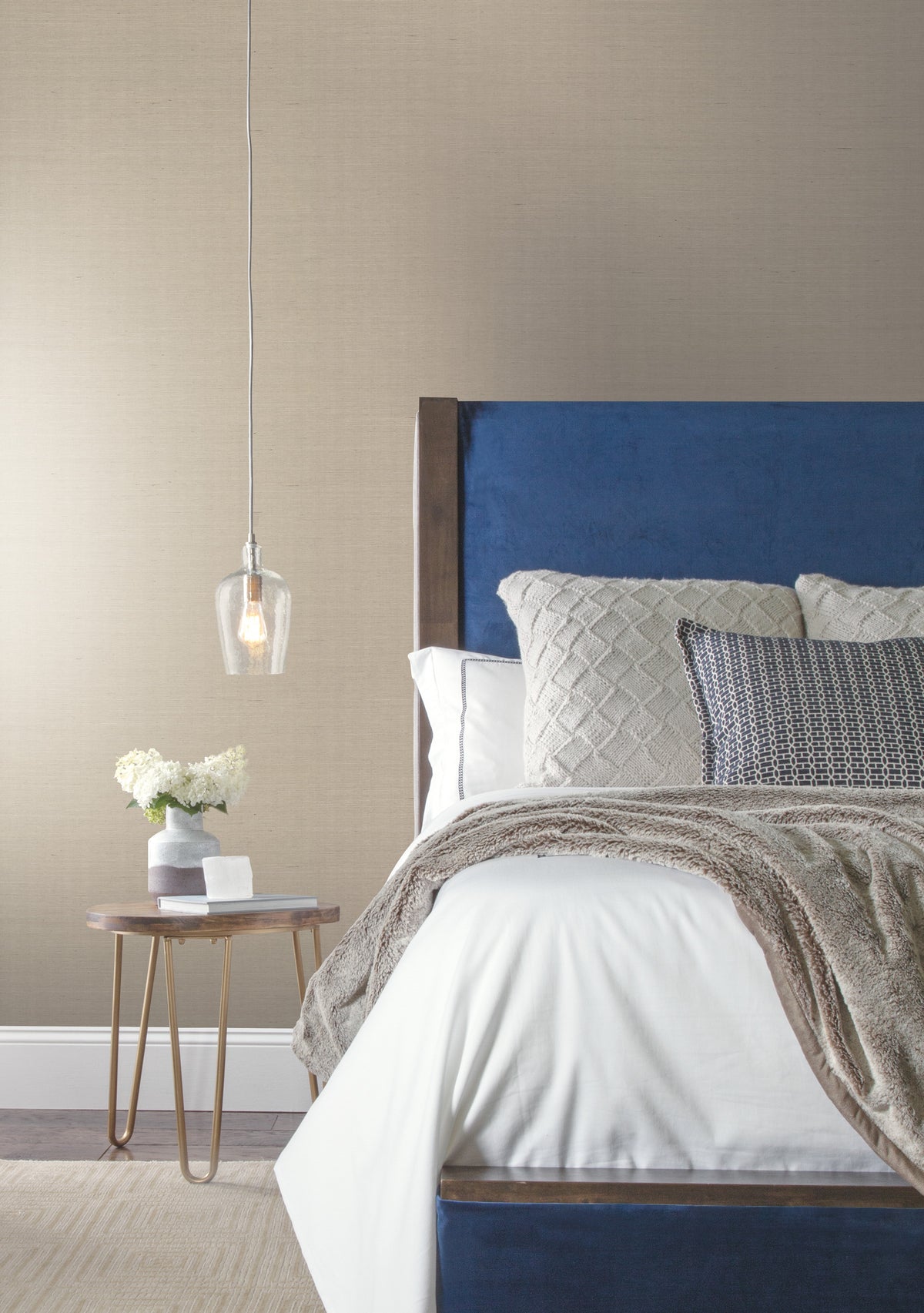 VG4404-peel-and-stick-wallpaper-room-scene