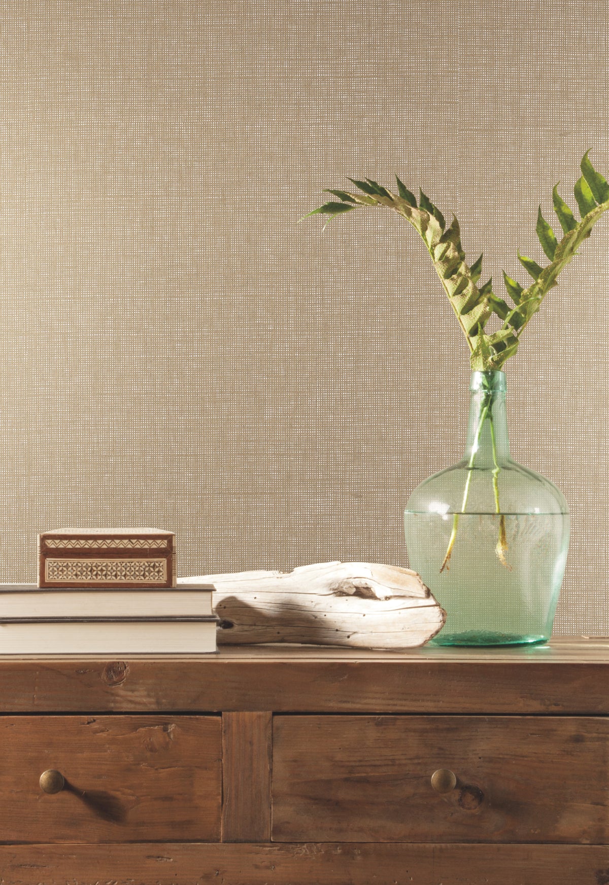 VG4426-peel-and-stick-wallpaper-room-scene-detail-closeup
