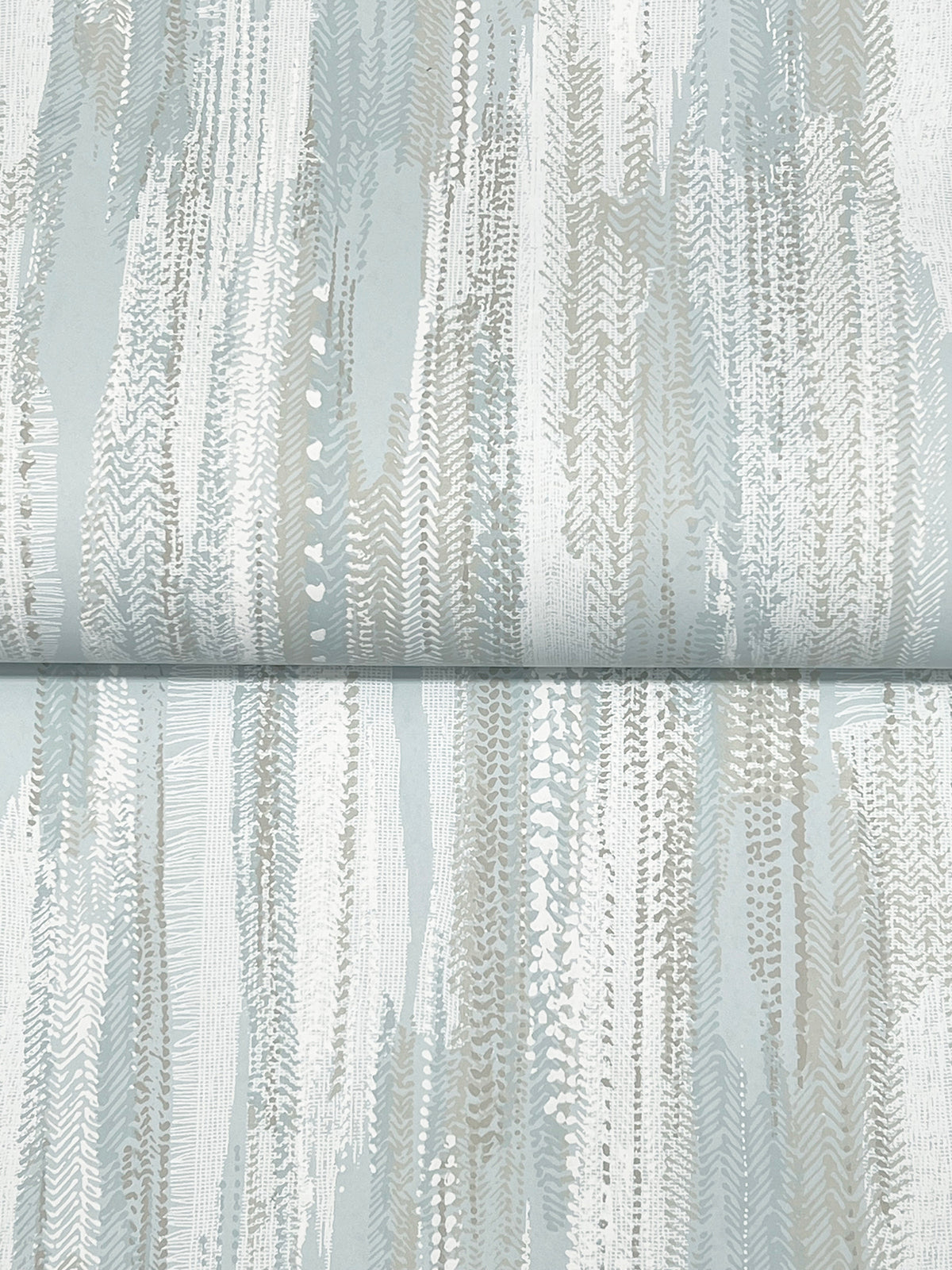 VR1524-peel-and-stick-wallpaper-detail-closeup