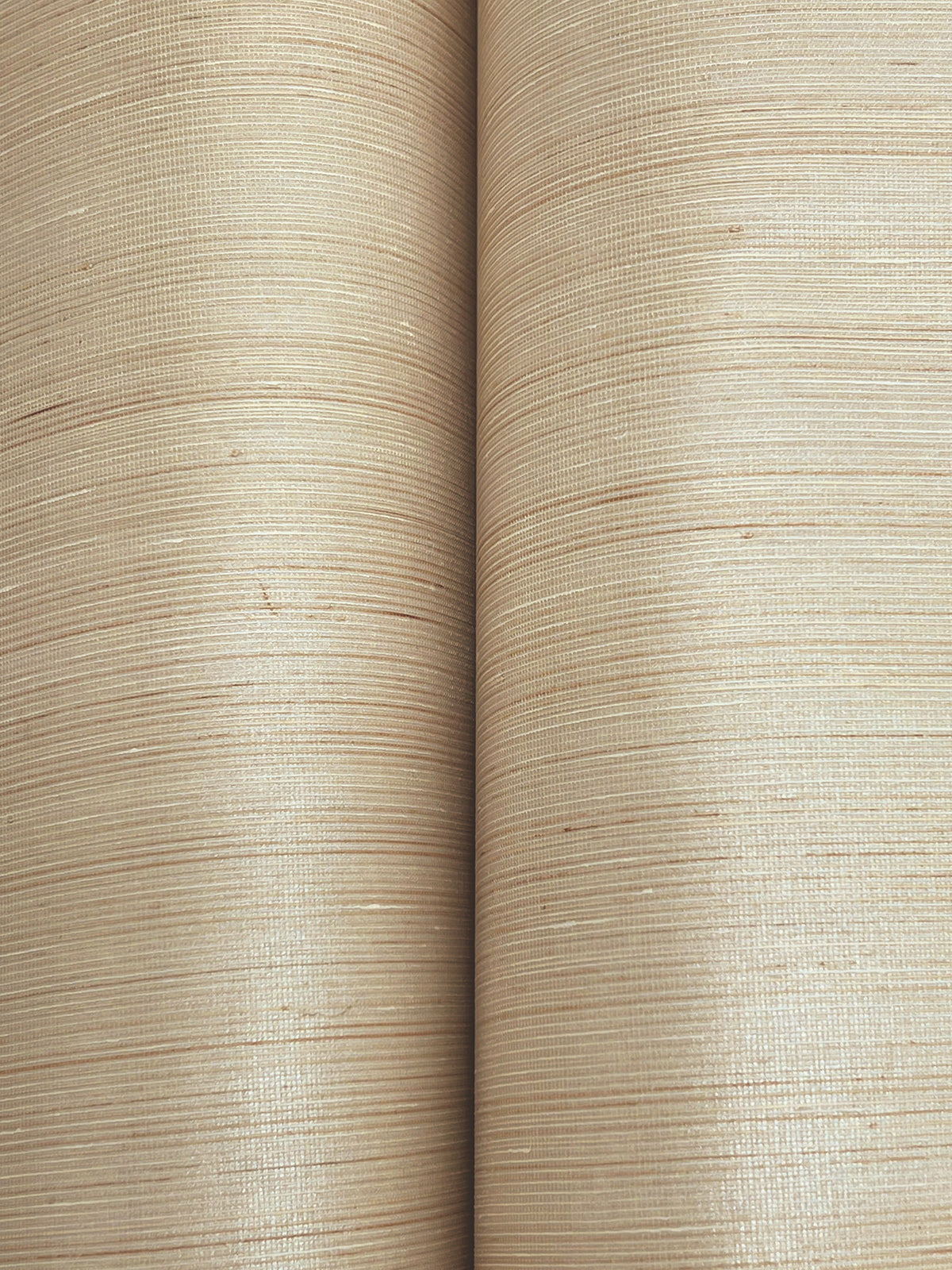 YGL7043-peel-and-stick-wallpaper-detail-closeup