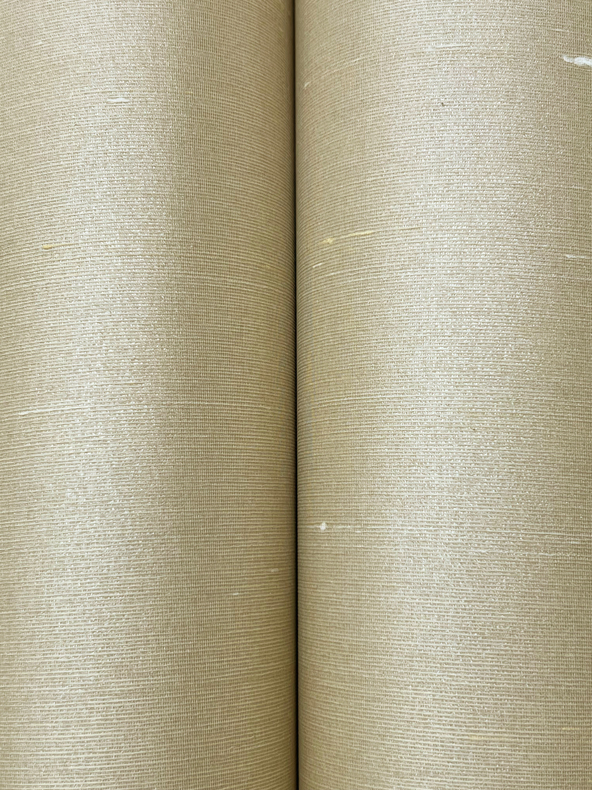 YGL7044-peel-and-stick-wallpaper-detail-closeup