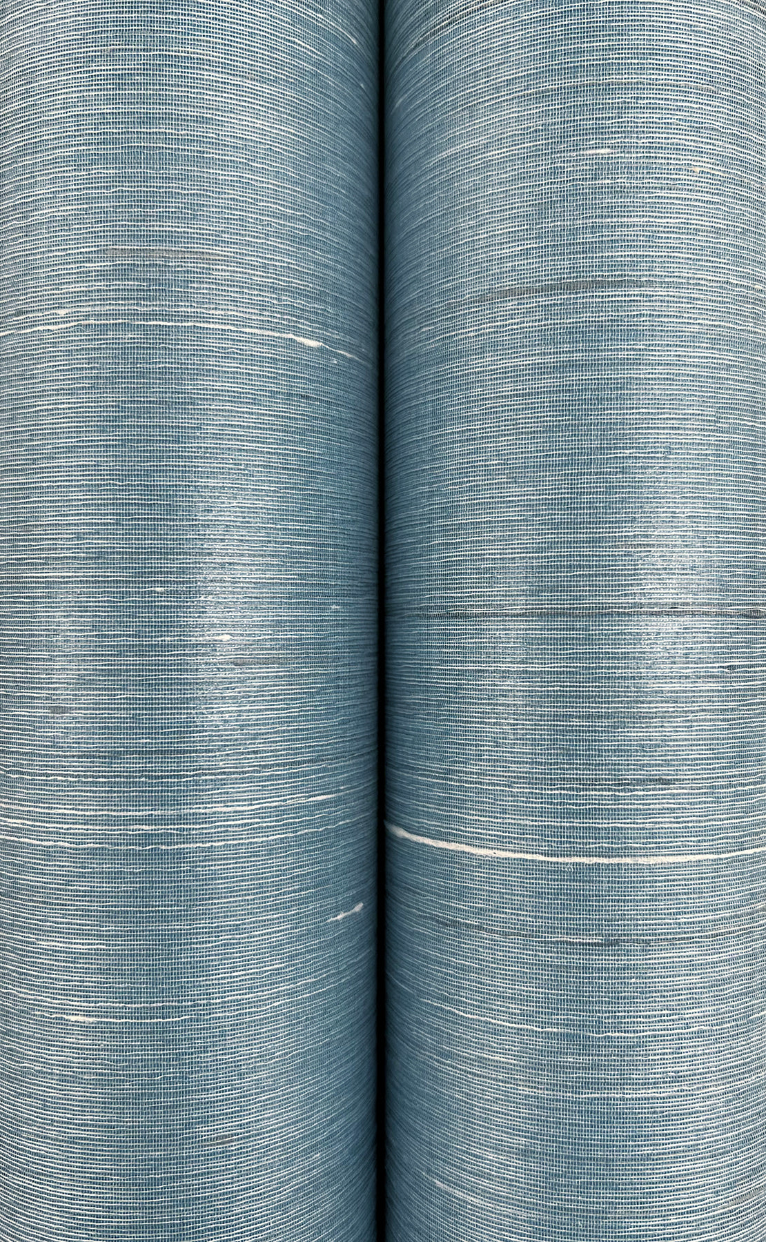 YGL7053-peel-and-stick-wallpaper-detail-closeup