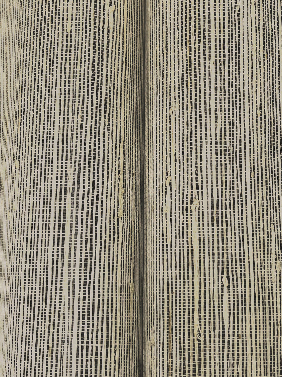 YGL7075-peel-and-stick-wallpaper-detail-closeup