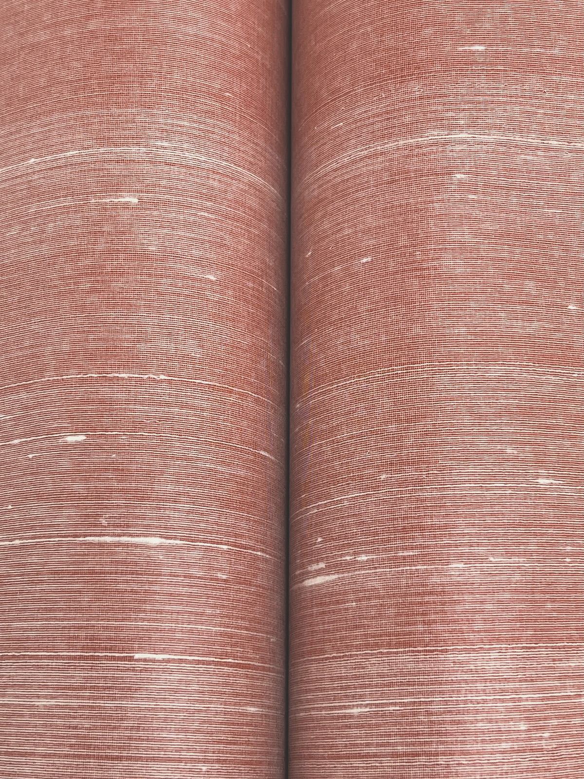 YGL7084-peel-and-stick-wallpaper-detail-closeup
