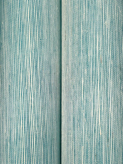 YGL7086-peel-and-stick-wallpaper-detail-closeup