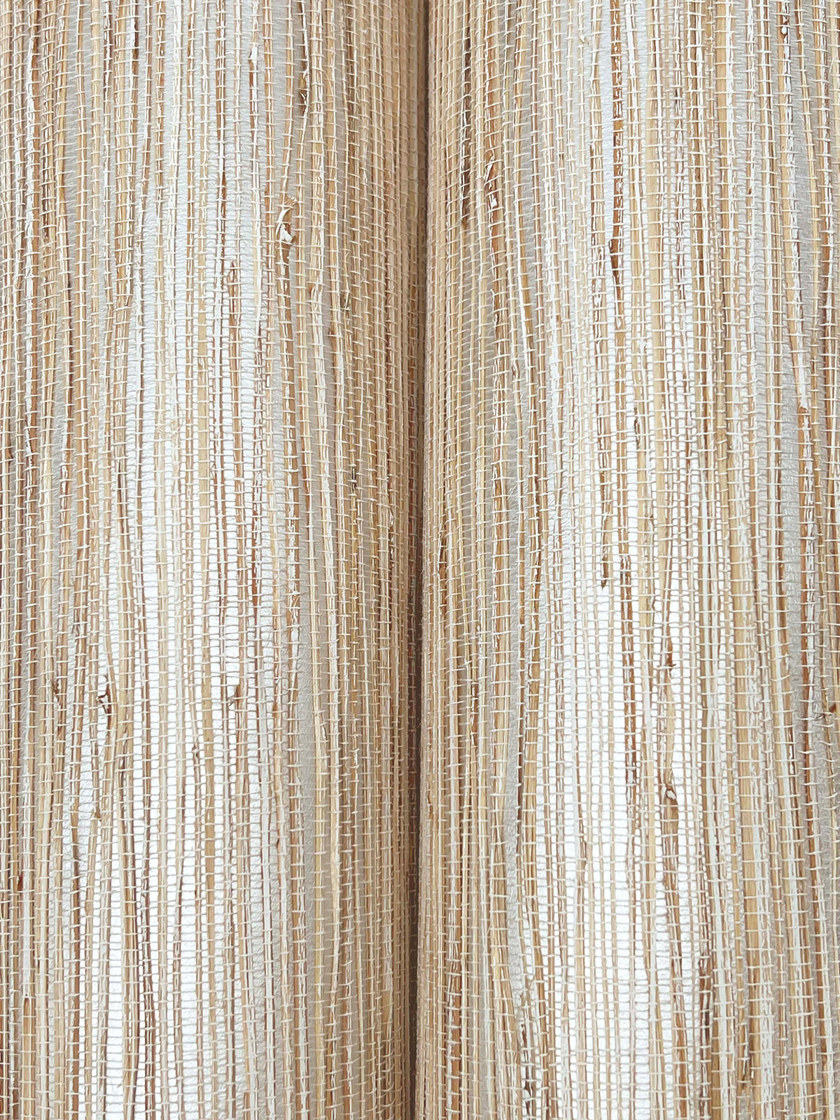 YGL7089-peel-and-stick-wallpaper-detail-closeup