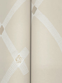ZA8034-peel-and-stick-wallpaper-detail-closeup