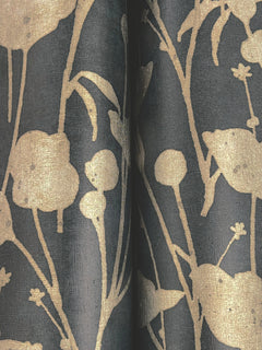 ZA8066-peel-and-stick-wallpaper-detail-closeup