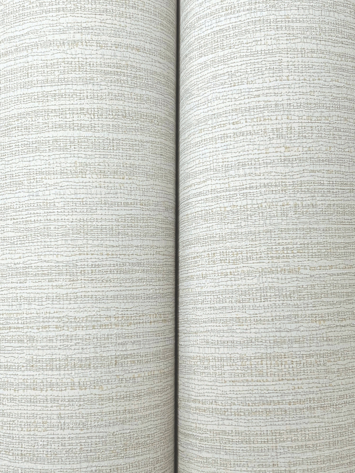ZA8091N-peel-and-stick-wallpaper-detail-closeup