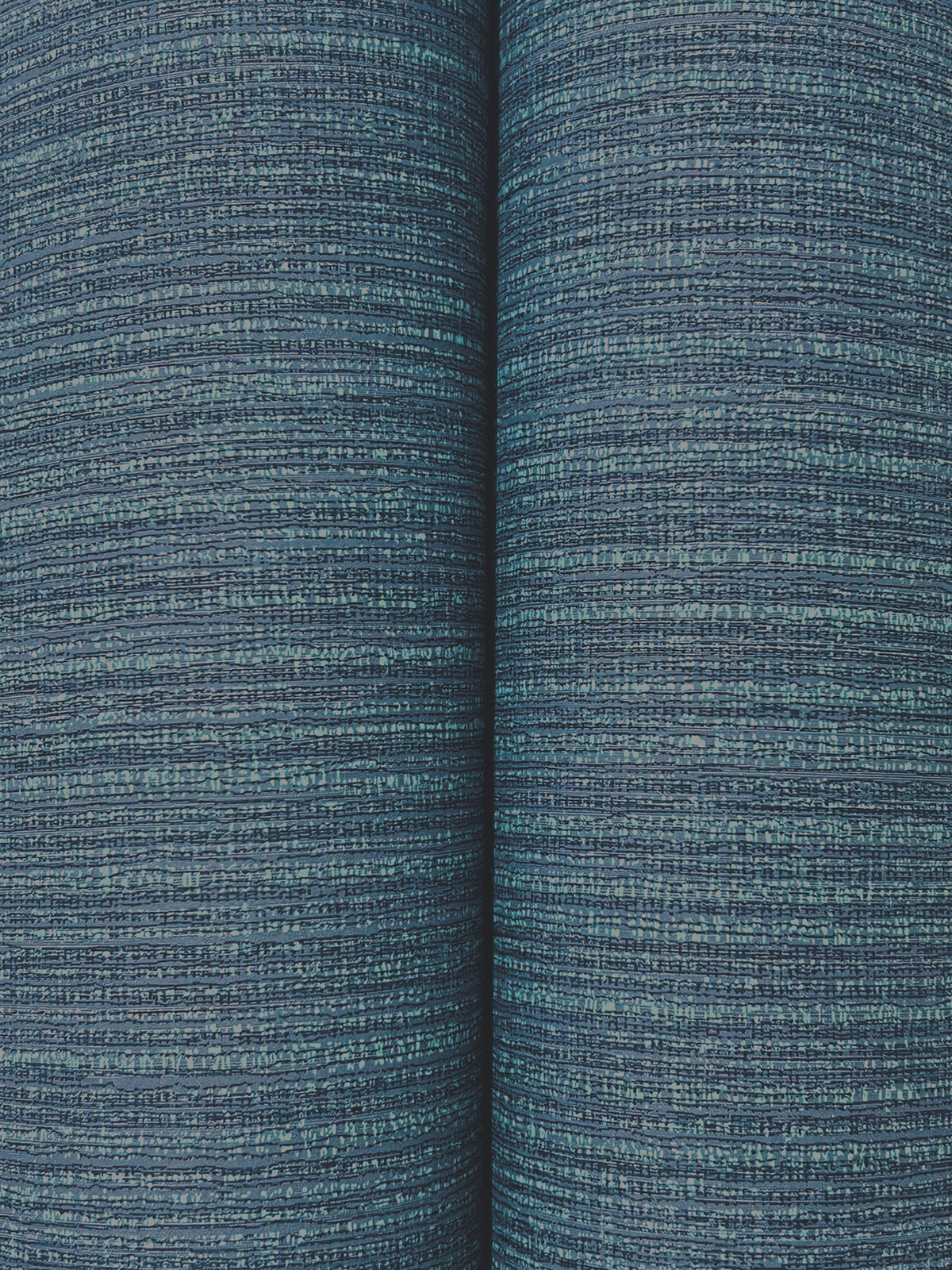 ZA8098N-peel-and-stick-wallpaper-detail-closeup